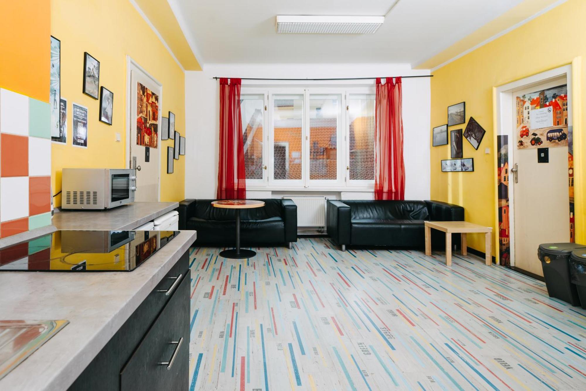 Benedikt City Center Hostel Praga Exterior foto